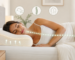 Persona descansando con una almohada adecuada para mejorar la postura cervical